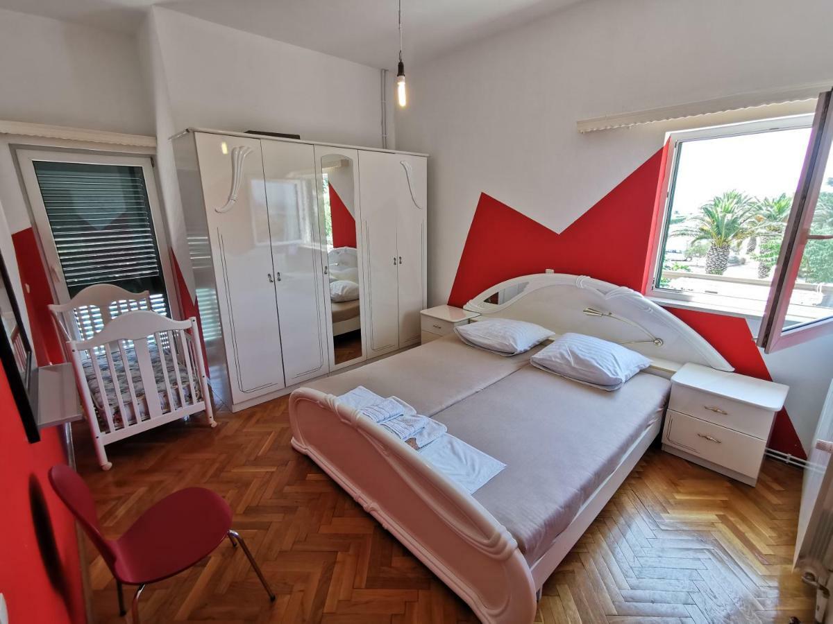 Apartment Cirko Каштела Екстер'єр фото